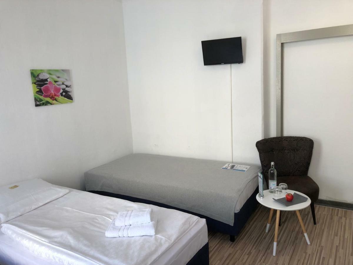 Downtown City - Privaterooms Fuerth Luaran gambar